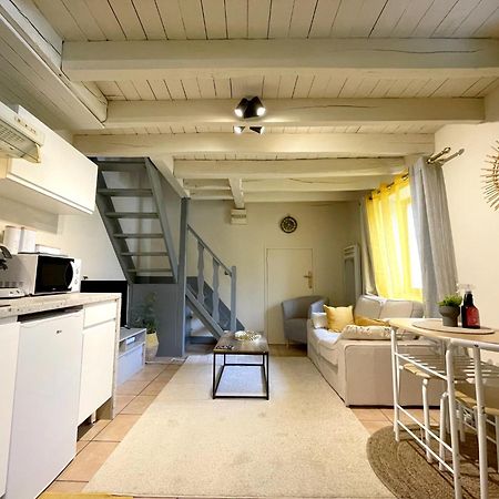 "Sainte Valiere", Appartement Calme Sur Cour Privative, เนอแวร์ ภายนอก รูปภาพ