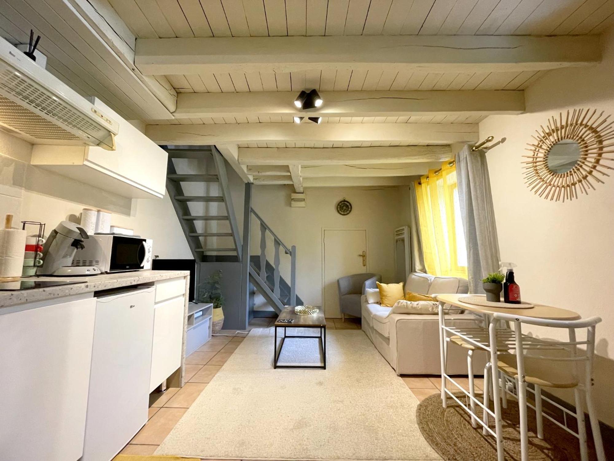 "Sainte Valiere", Appartement Calme Sur Cour Privative, เนอแวร์ ภายนอก รูปภาพ