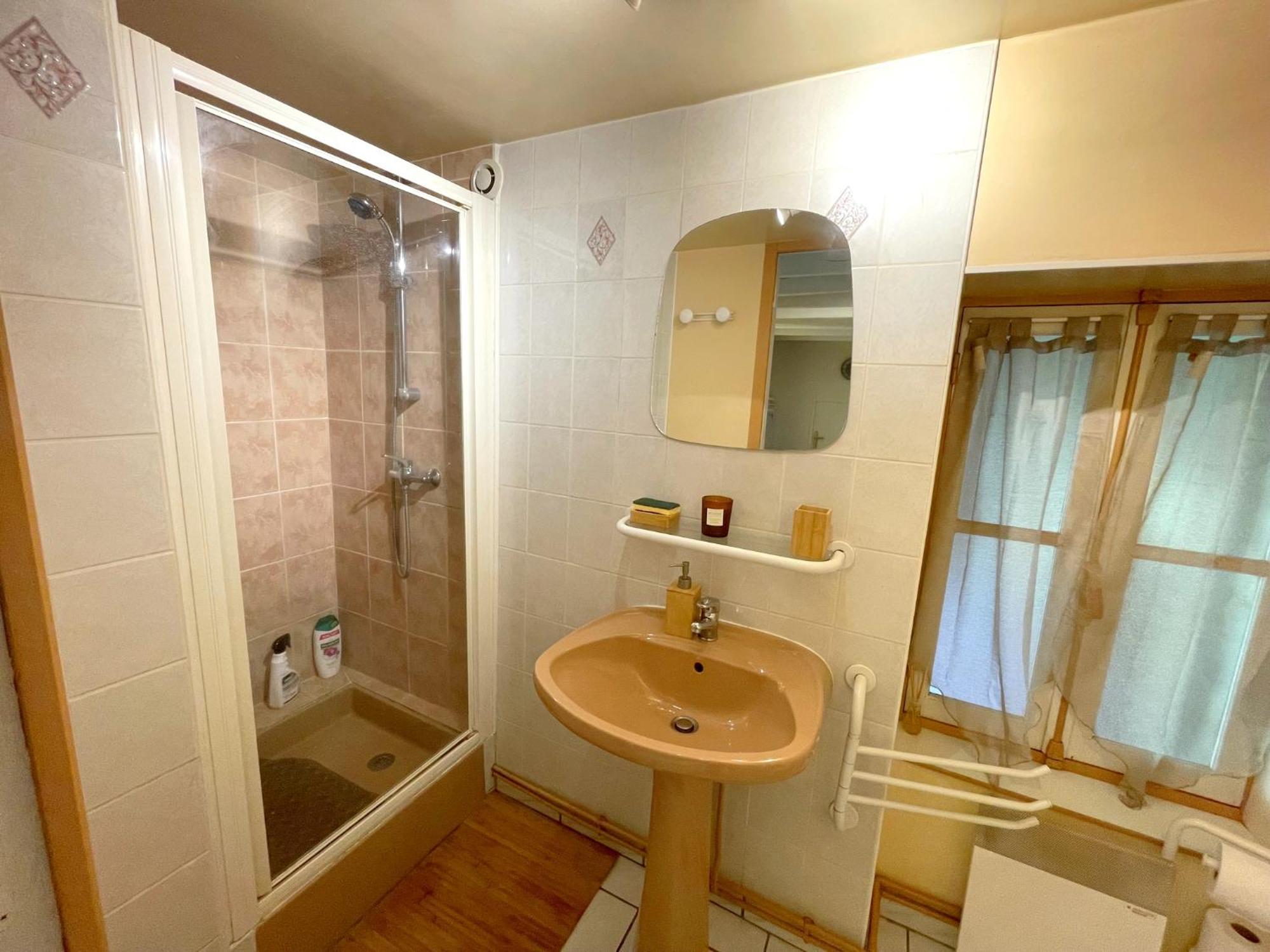 "Sainte Valiere", Appartement Calme Sur Cour Privative, เนอแวร์ ภายนอก รูปภาพ